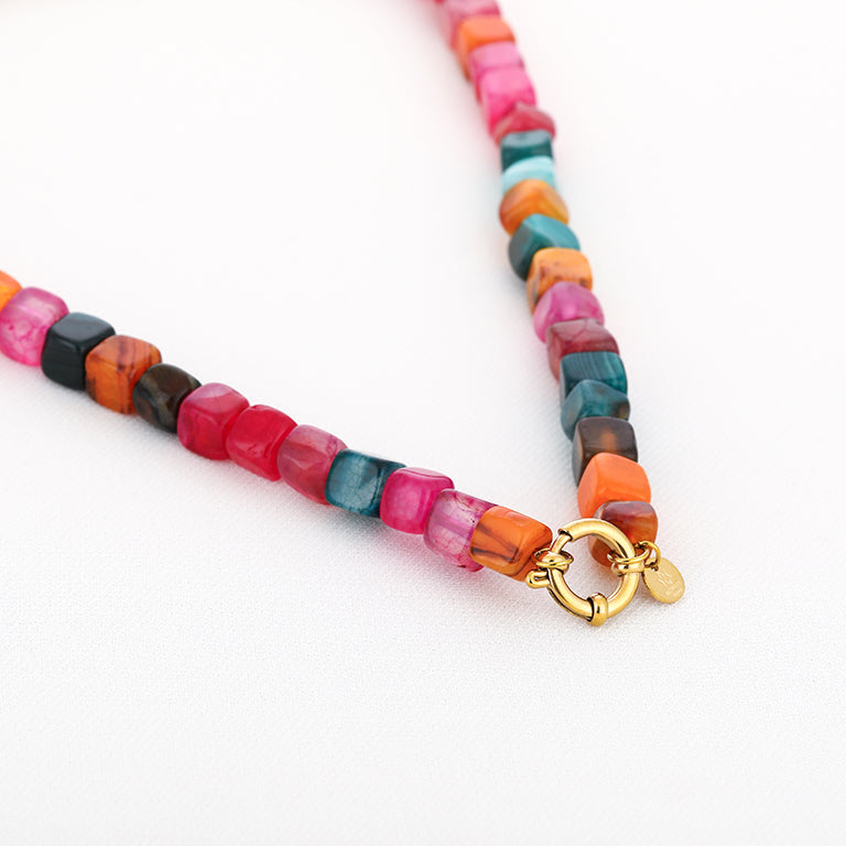 Kralenketting met gemixte stenen - in diverse kleuren verkrijgbaar