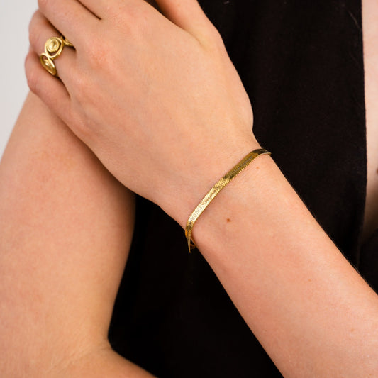 Snake armband