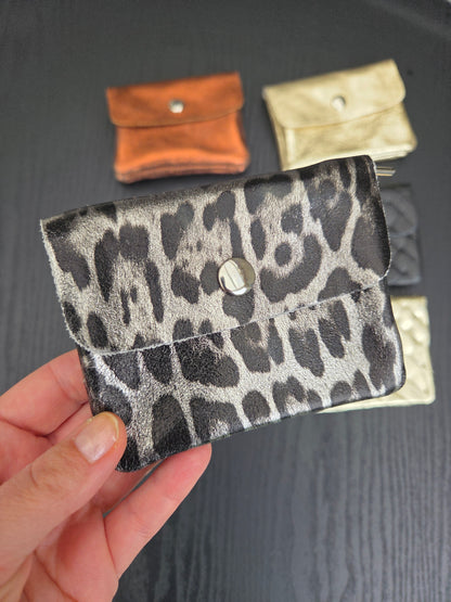 Holly Leren Portemonnee - Compact 8x10,5cm kleur zwart en zilver