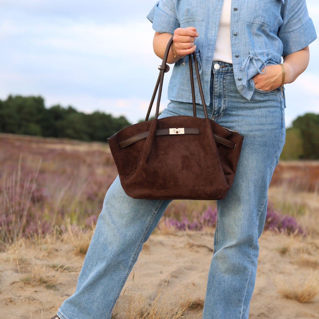 Bruine shopper op model voorkant
